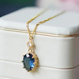 Collar de Zafiro Ovalado en Oro