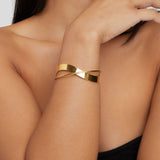 Eve Pulsera de Oro Única
